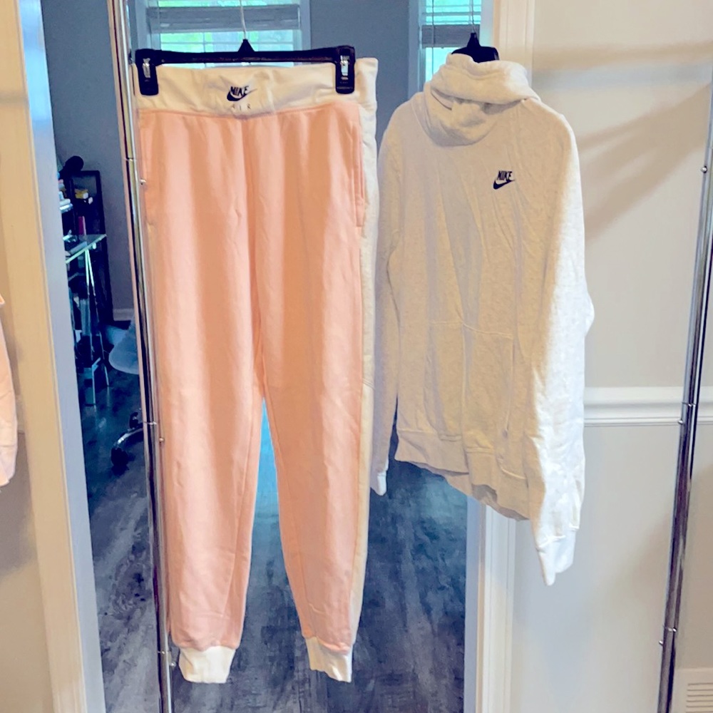 Nike Sweat Pant & Hoodie